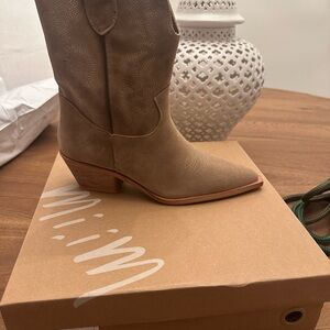 Mi.iM Women's Tan Western Boots